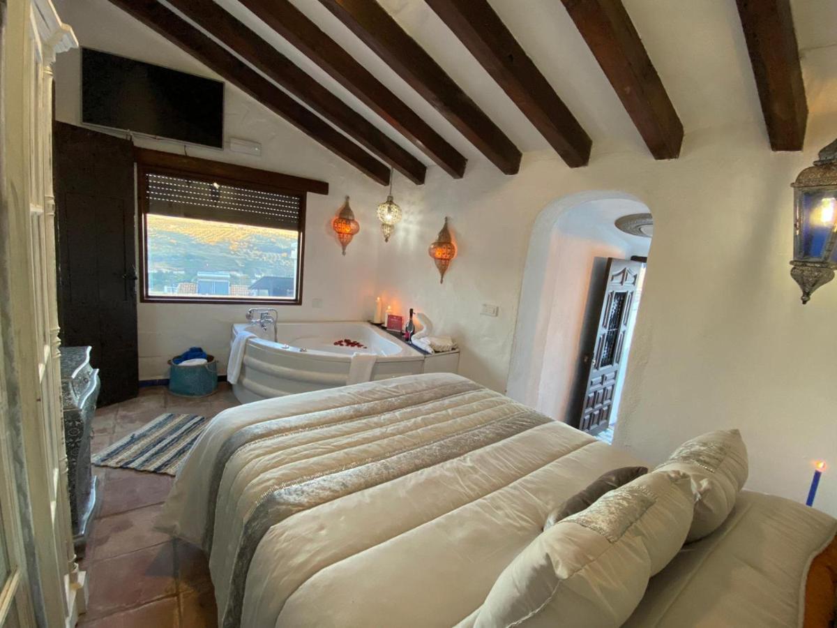 El Escondite De Martina, Aticos Romanticos Setenil De Las Bodegas Экстерьер фото